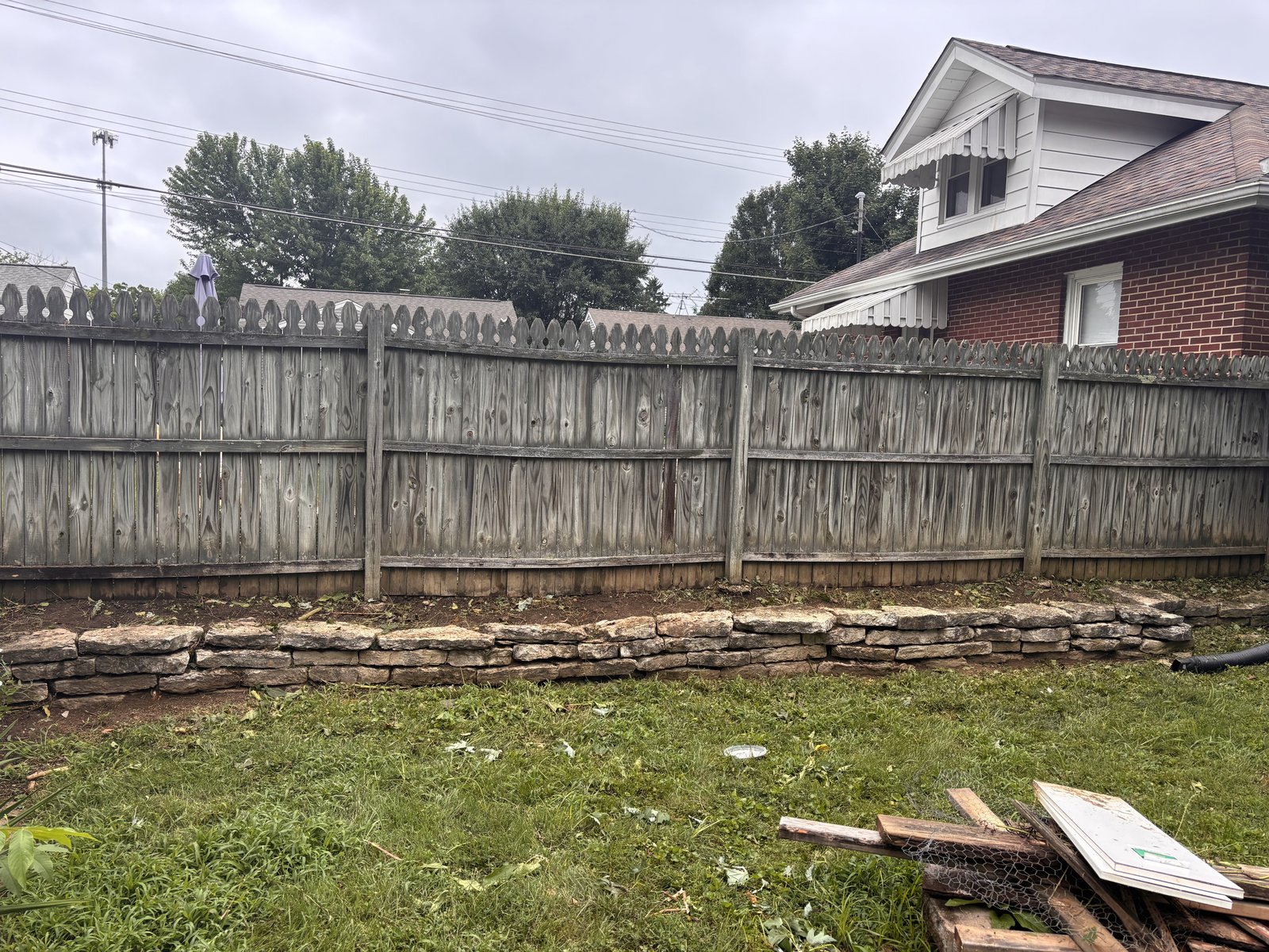 Retaining Wall Bed